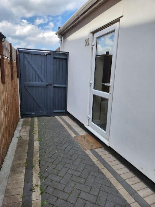 Beautiful Private En-Suite Room With Its Own Entry Bexleyheath Dış mekan fotoğraf